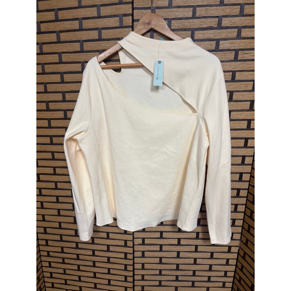 Anthropologie Cream Asyymetrical Neckline Ribbed Top Size 3X